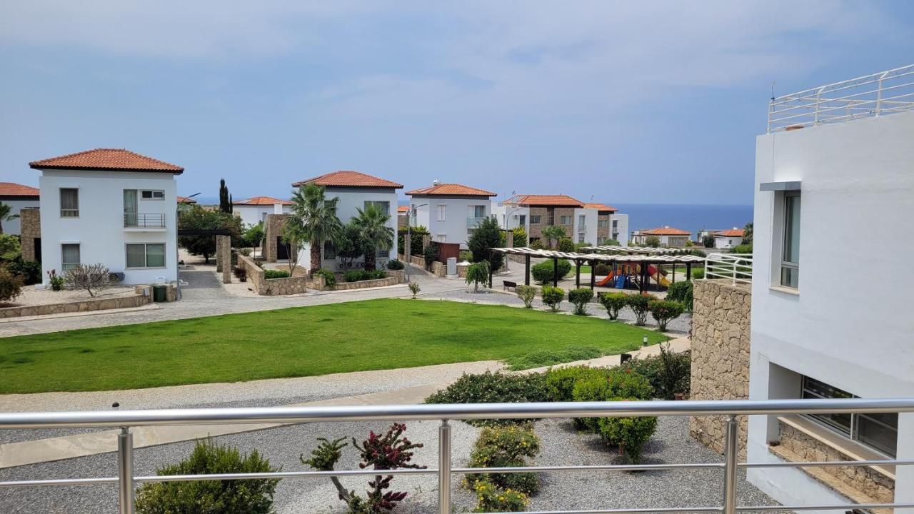 Sea And Mountain View Beachfront Penthouse Yali Екстер'єр фото
