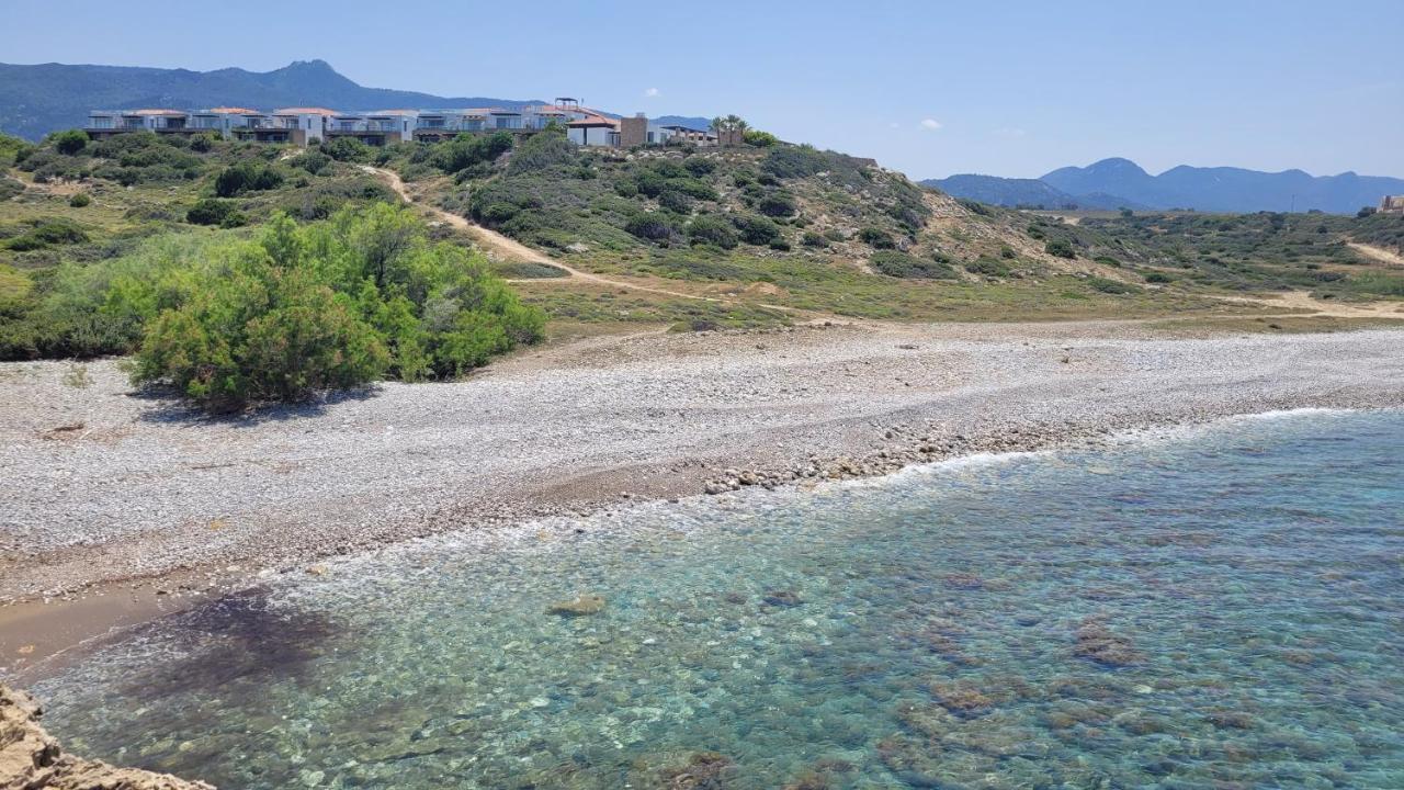 Sea And Mountain View Beachfront Penthouse Yali Екстер'єр фото
