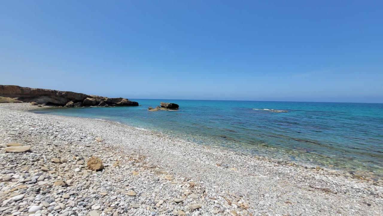 Sea And Mountain View Beachfront Penthouse Yali Екстер'єр фото