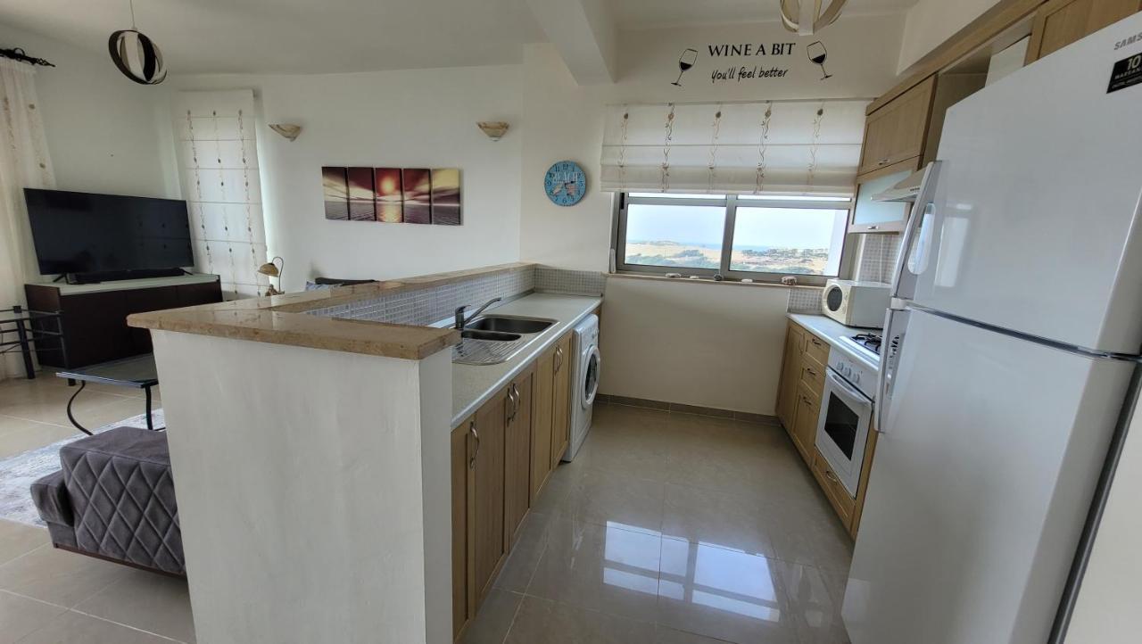 Sea And Mountain View Beachfront Penthouse Yali Екстер'єр фото
