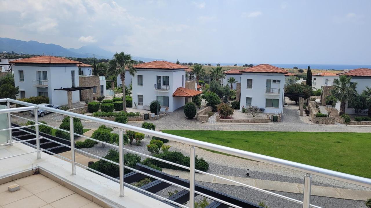 Sea And Mountain View Beachfront Penthouse Yali Екстер'єр фото