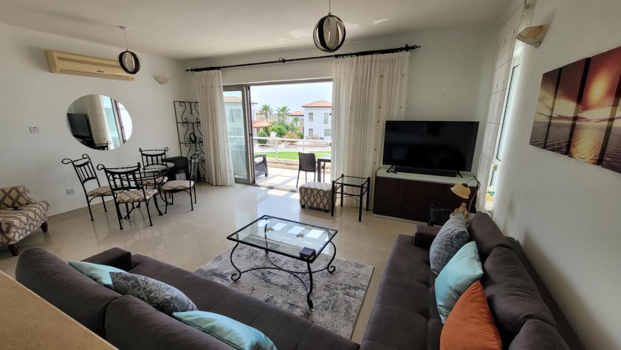 Sea And Mountain View Beachfront Penthouse Yali Екстер'єр фото