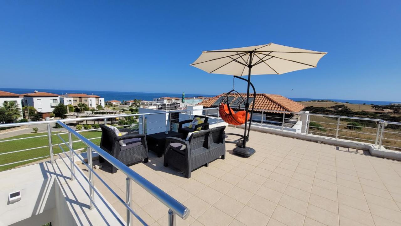Sea And Mountain View Beachfront Penthouse Yali Екстер'єр фото